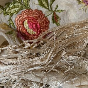 Large silk shawl with silk embroidered flowers
